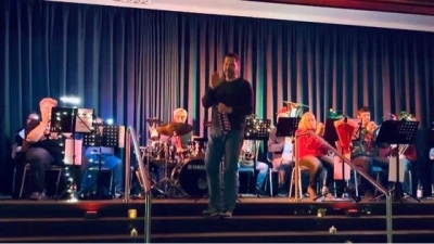 Auf der Bühne: Altes Blech aus Bokeloh. (Foto: privat)