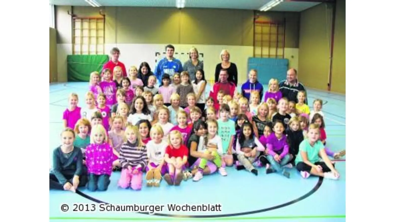 Grundschülerinnen für den Handballsport begeistert (Foto: hb)