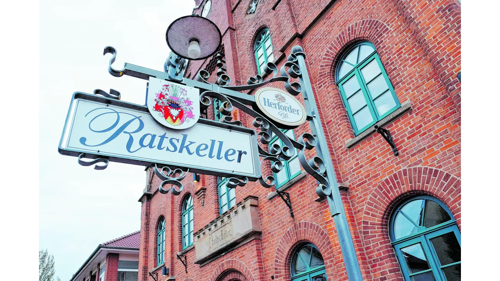 Der neue Pachtvertrag ist unterzeichnet (Foto: red)