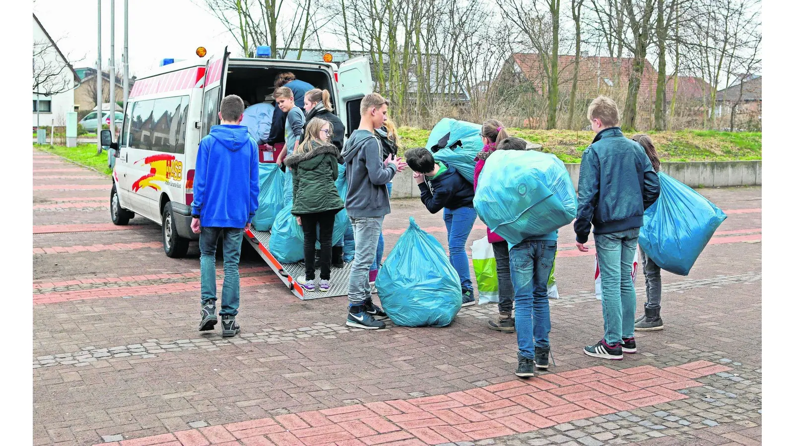 IGS spendet für Asylsuchende in Sumte (Foto: em)