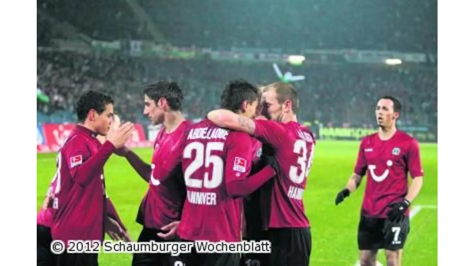 Hannover 96 spielt zu Hause gegen aufstrebende Augsburger (Foto: bb)