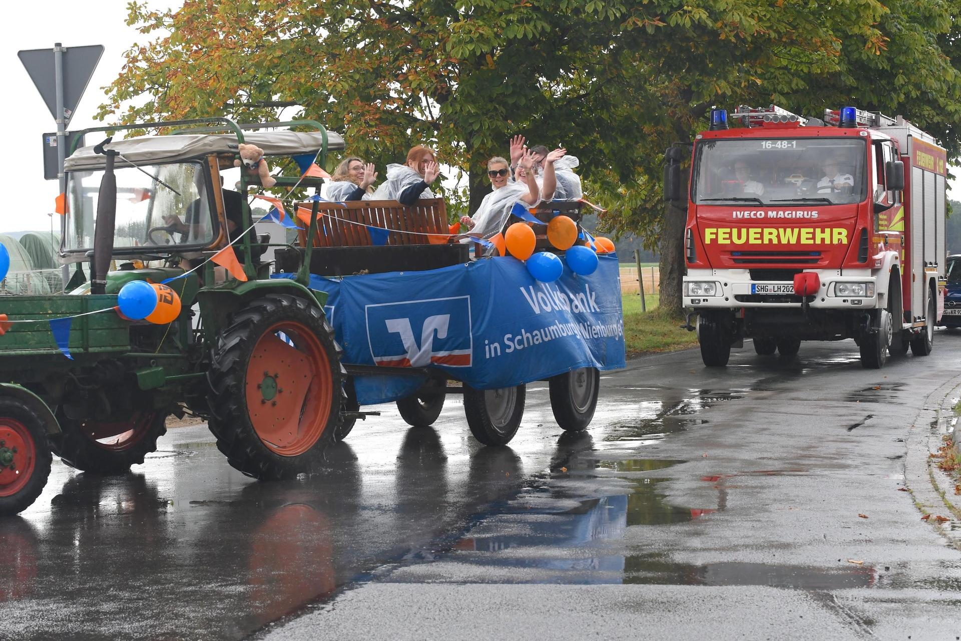 100 Jahre Feuerwehr Lindhorst. (Foto: NADINE DRESSLER)