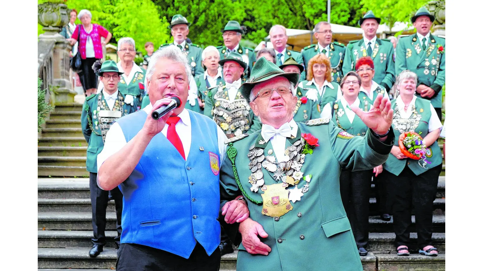 Zünftig feiern und genießen (Foto: jl)