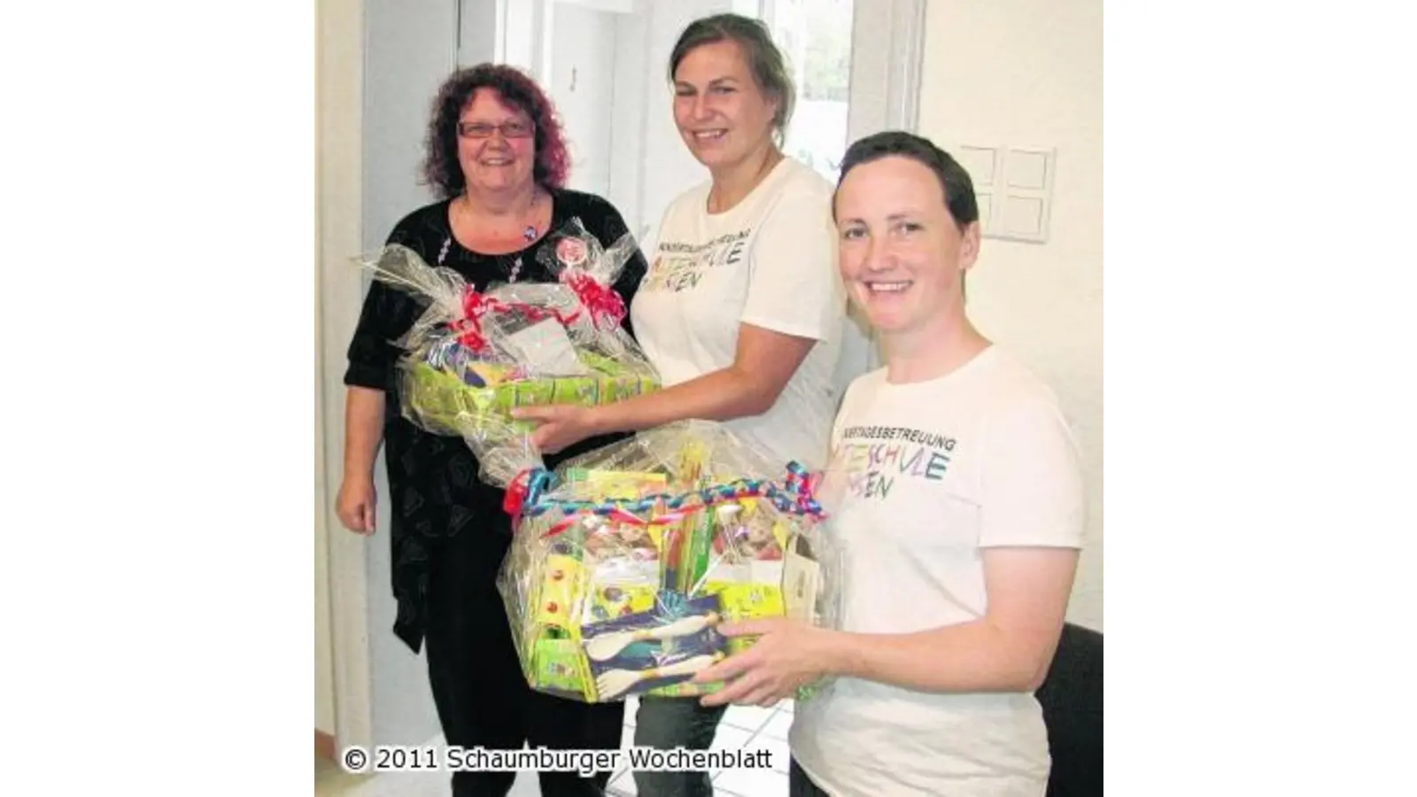 Alle sind begeistert vom Dorfgemeinschaftshaus (Foto: red)