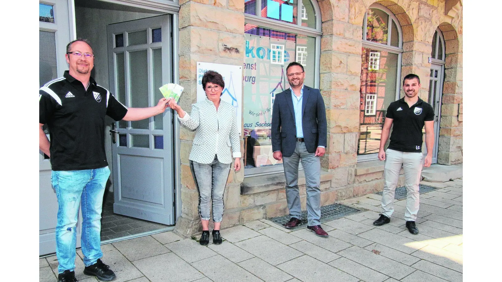 Ein Dankeschön für die Helfer (Foto: gi)