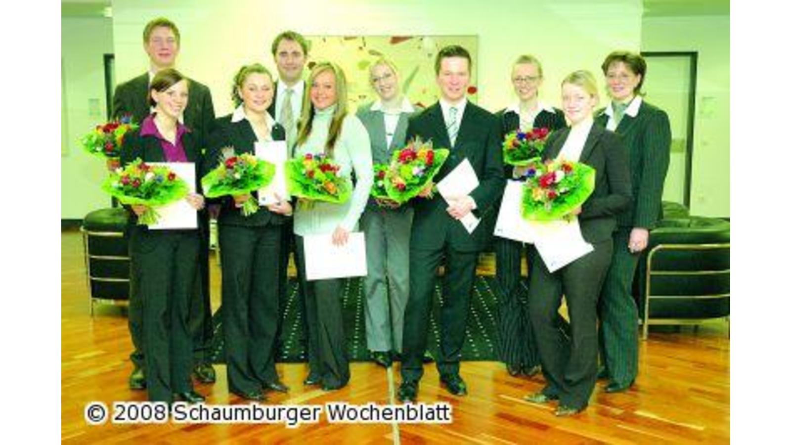 Ausbildung erfolgreich absolviert | Schaumburger Wochenblatt