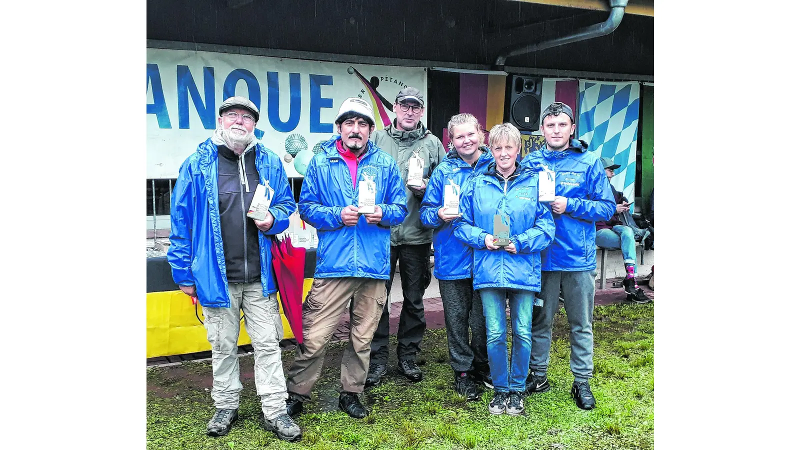 Fünf Pokale geholt (Foto: mk)