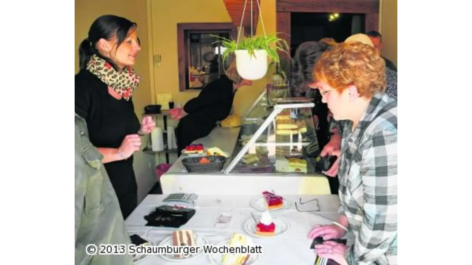 Hunderte kommen zum Gratulieren (Foto: wtz)