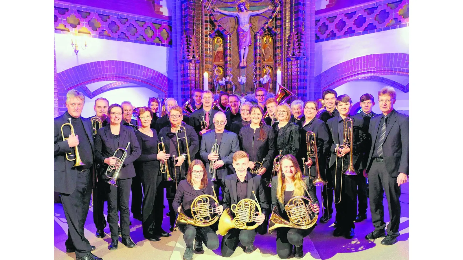 Weihnachtskonzert mit Meerbrass in der Kirche (Foto: red)