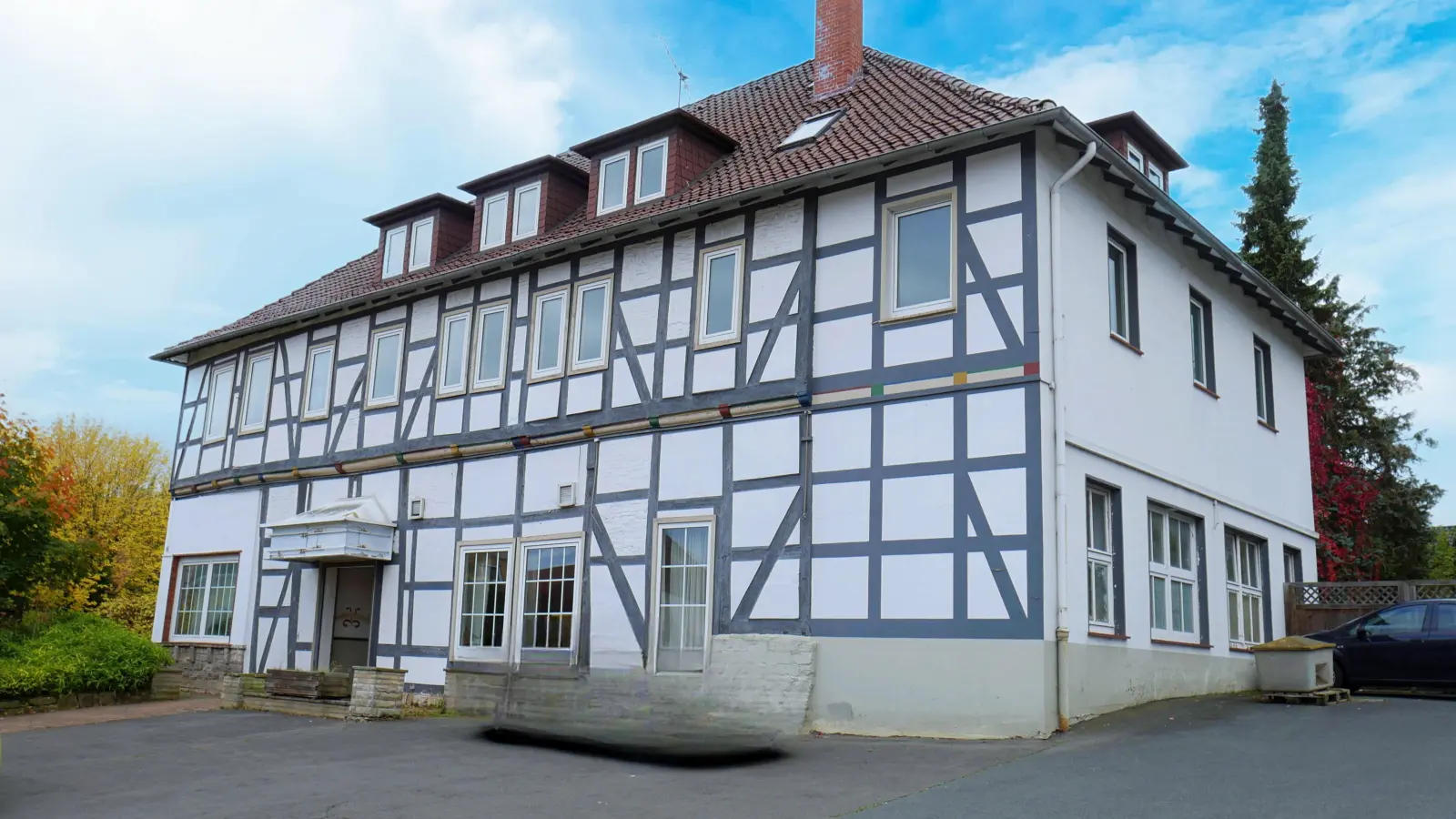 Das Gebäude „Hotel Stockholm” wird einem Neubau weichen müssen. (Foto: gk)