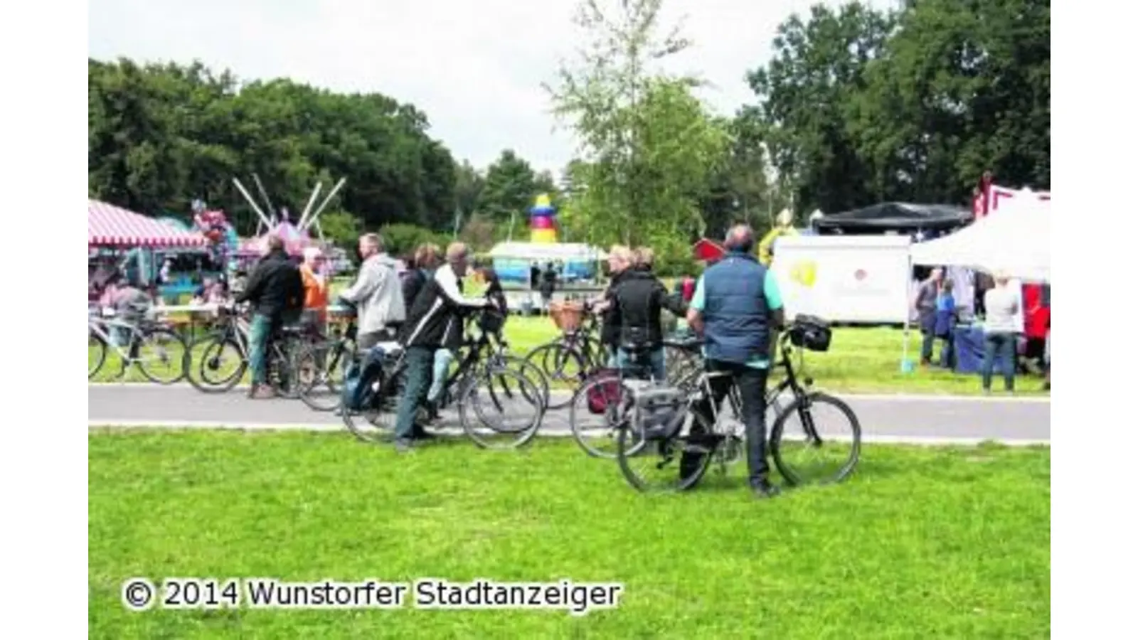 Feuerwerk lockt viele Gäste (Foto: gi)