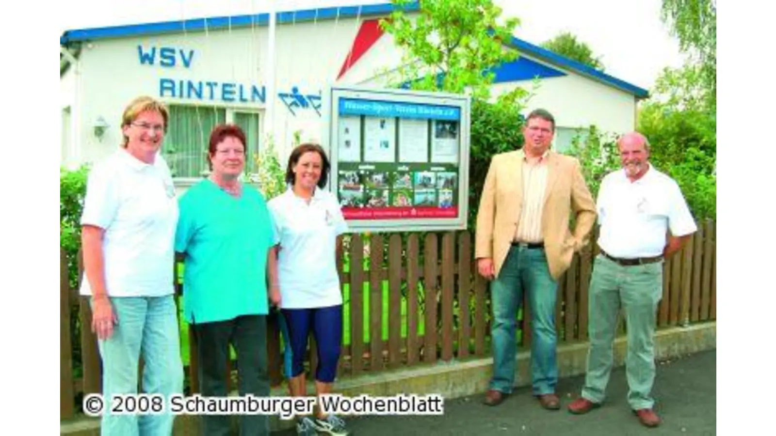 Neuer Schaukasten für die Wassersportler (Foto: ste)