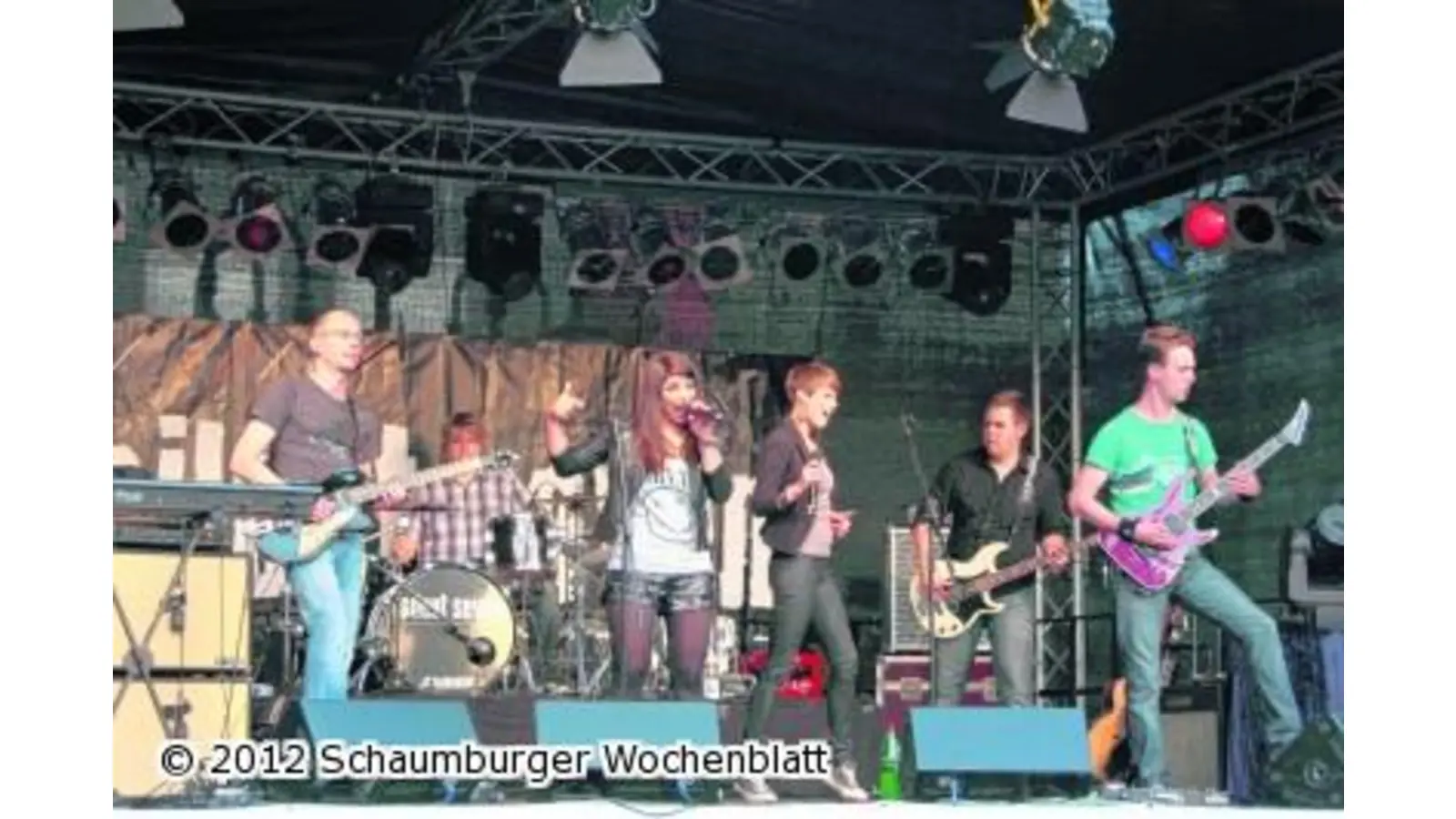 Hochkarätiger Trubel bringt Pflaster zum Beben (Foto: red)