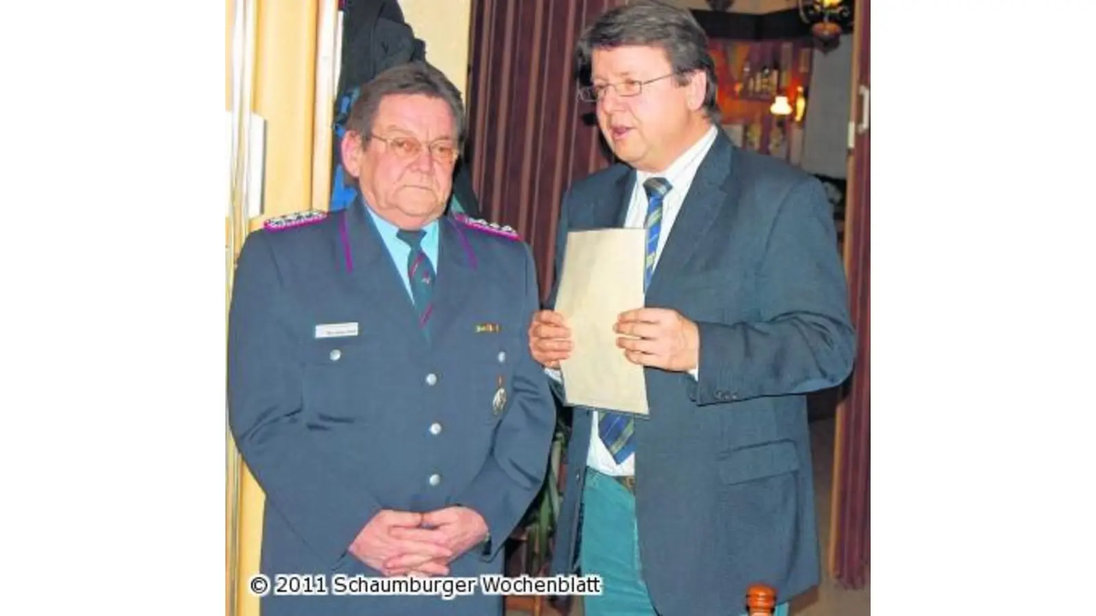 Schönemann verabschiedet Hans-Joachim Schmidt (Foto: red)