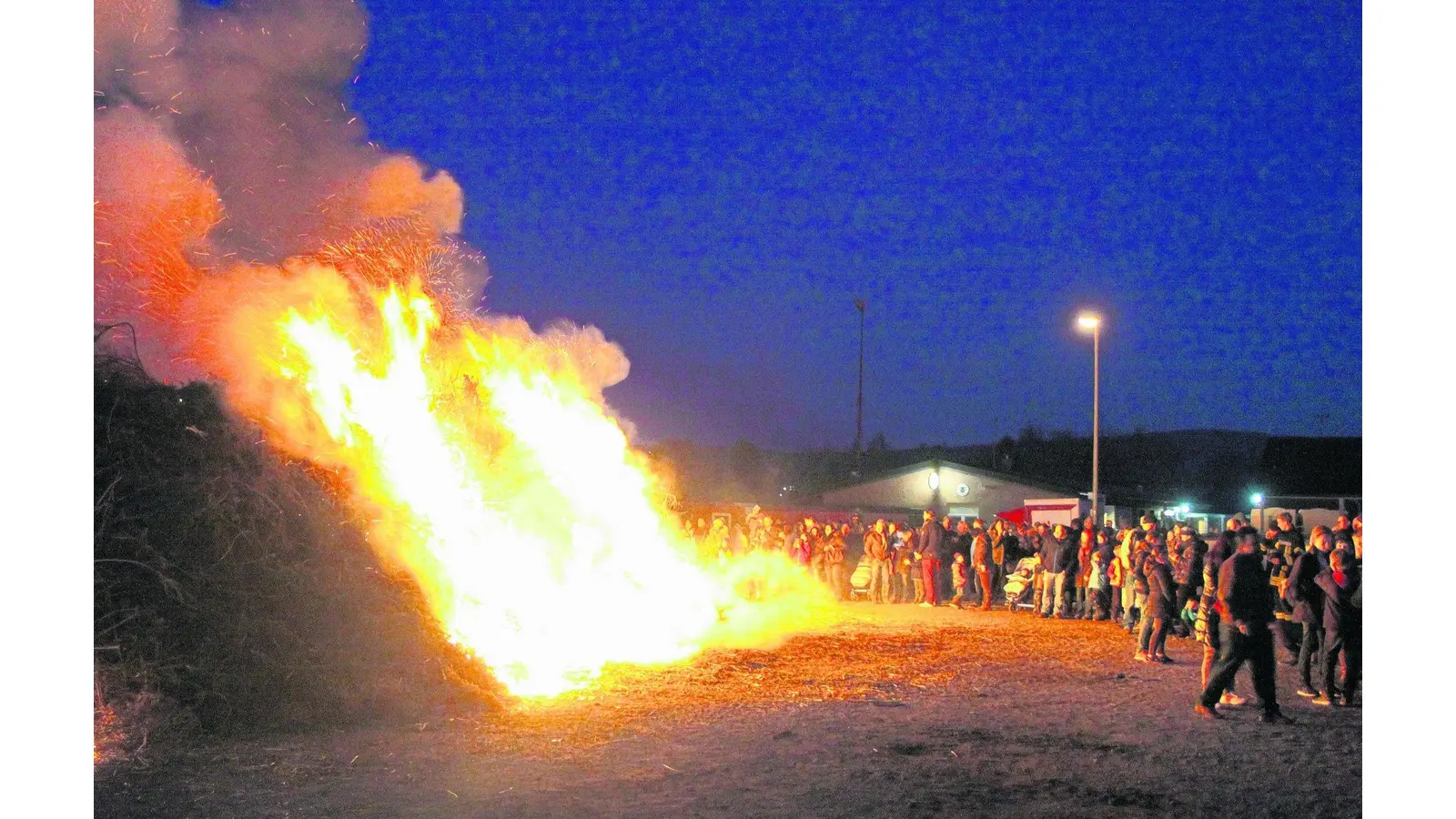 Fackelumzug und Osterfeuer mit der SGR (Foto: bb)