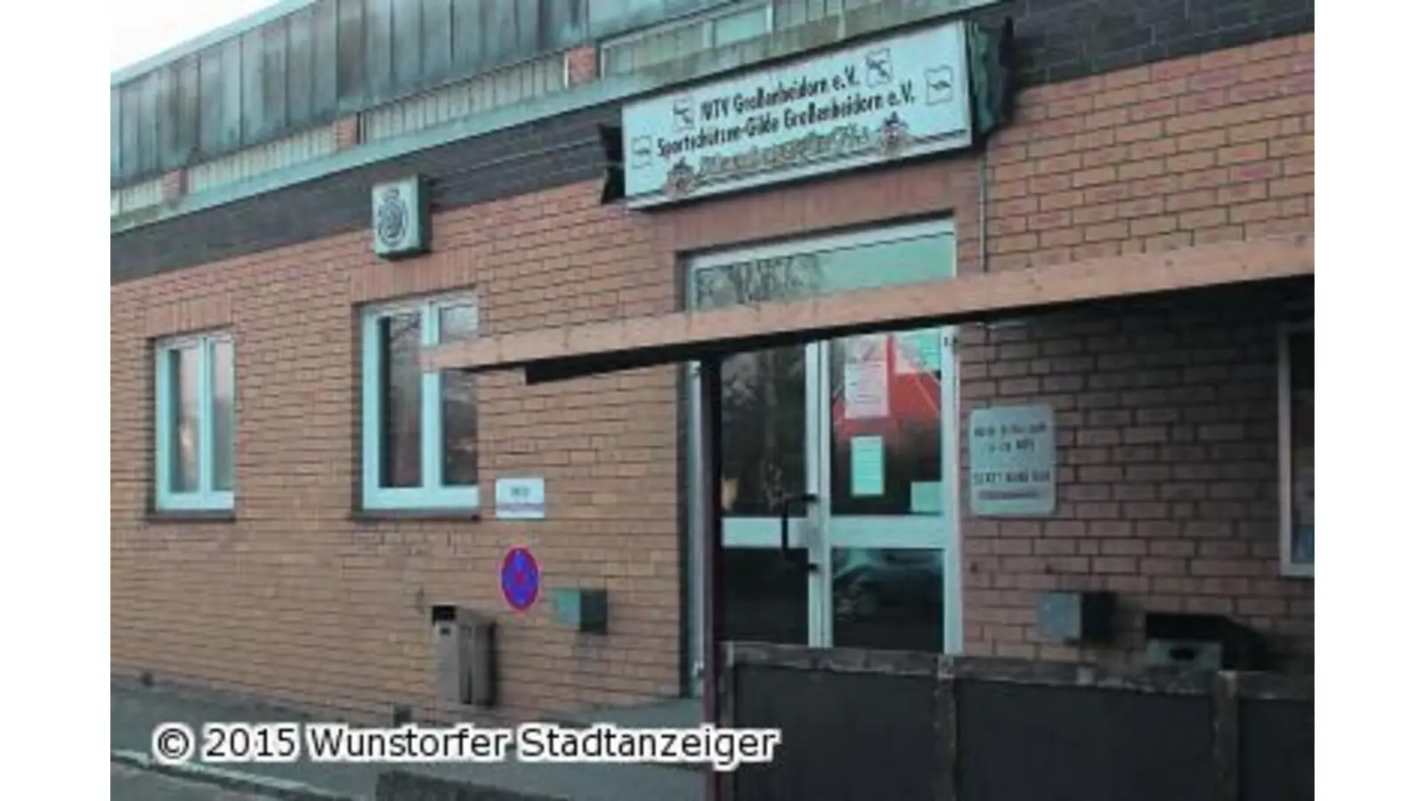 Sachverständiger soll den Zustand der Halle klären (Foto: tau)