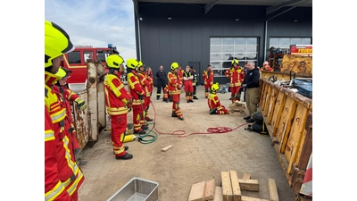 Gemeinsame Ausbildung in einem achtstündigen Seminar in Rodenberg. (Foto: privat)