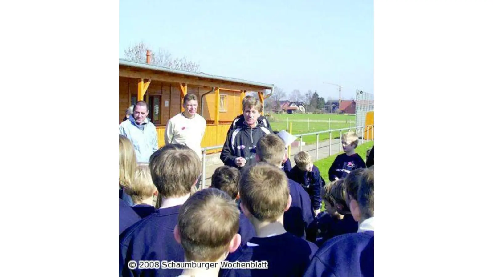 Ex-Bundesliga-Stars trainieren Kinder (Foto: red)