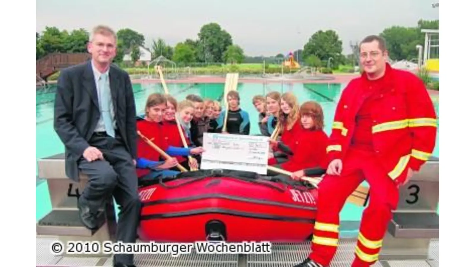 Das Jugend-Einsatz-Team erhält ein brandneues Boot (Foto: ste)