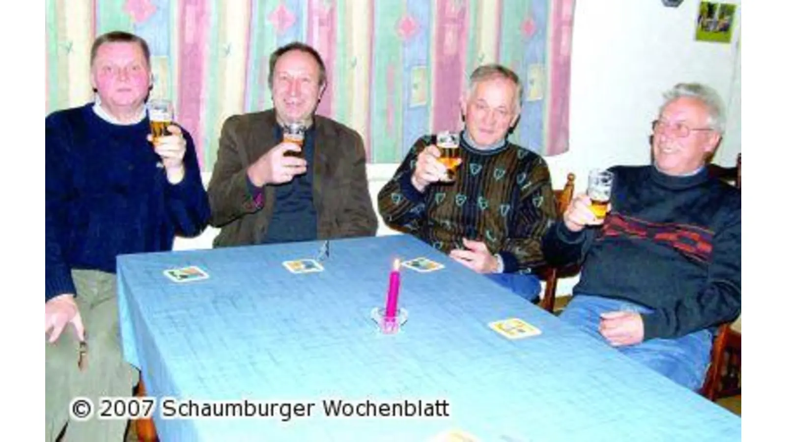 Seit 40 Jahren treffen sie sich immer freitags (Foto: tt)