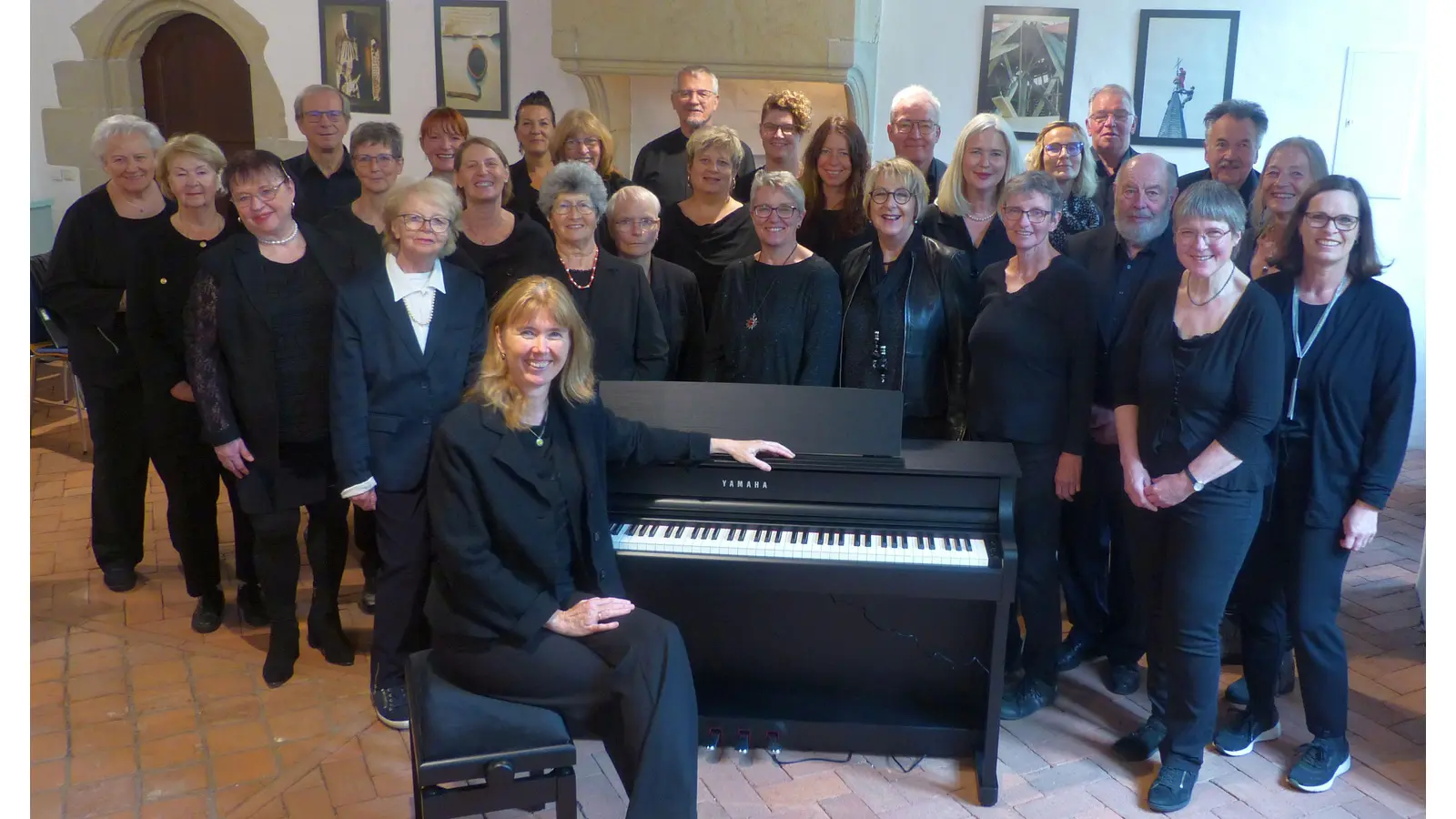 Der gemischte Chor „Polyhymnia“ aus Möllenbeck feiert seinen 125. Geburtstag mit einem großen Chorkonzert in der Möllenbecker Klosterkirche am Sonntag, 15. Juni, ab 14.30 Uhr. In der Pause gibt es ein riesiges Tortenbüfett. (Foto: ste)