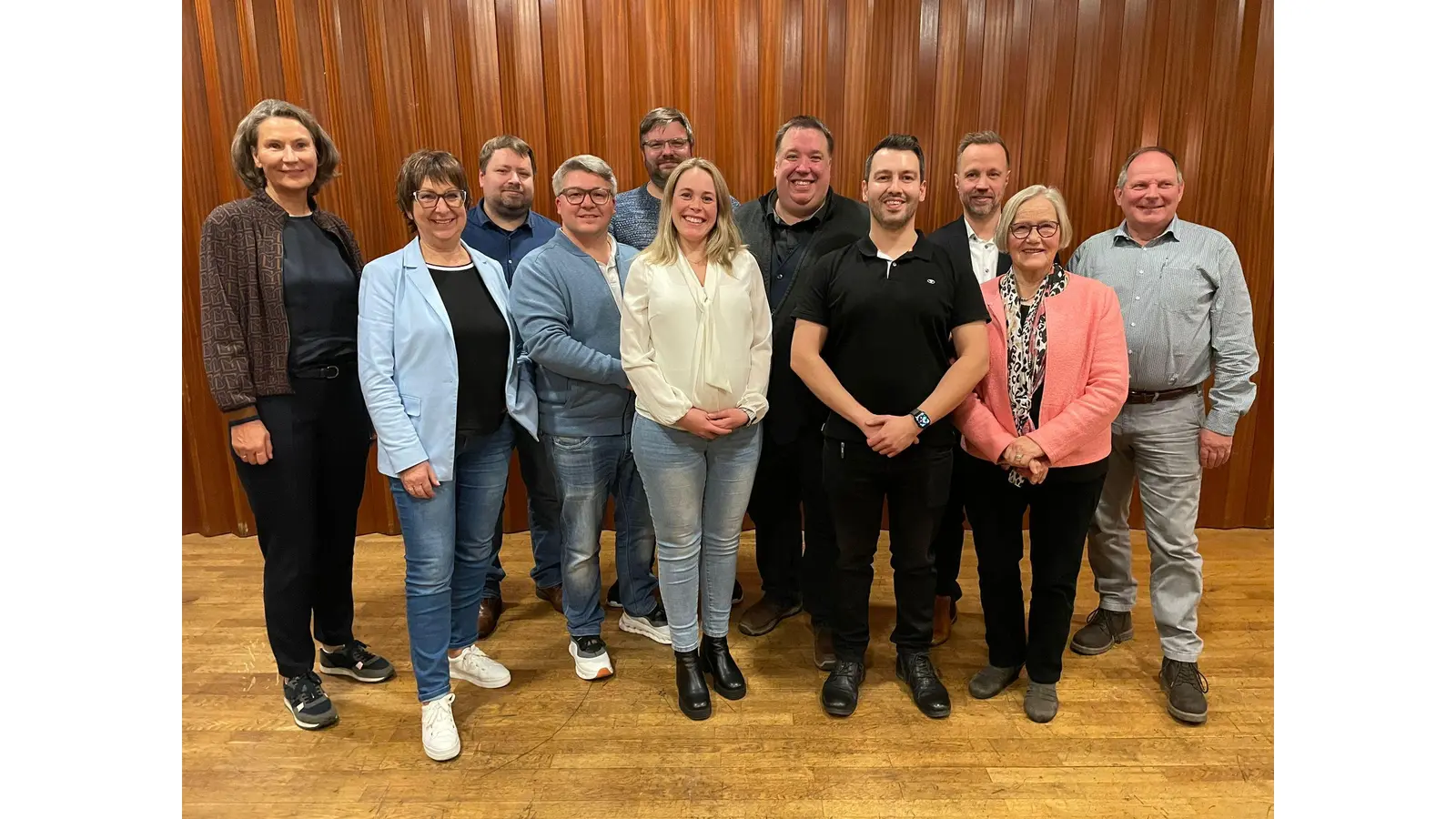 Dem neu gewählten Vorstand des CDU-Stadtverbandes gehören an: Christine Karasch (v. li.), Juliane Djouimai, Michel Viertel, David Alexander Blindow, Marcel Cording, Jennifer Blindow, Andreas Ahnefeld, Alexander Kerbst, Stephan Rauball, Ursula Schweer, Peter Kühn. (Es fehlen Arne Brammer und Birgit Conrad). (Foto: privat)
