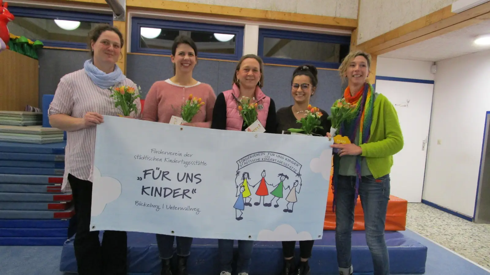 Der Förderverein „Für uns Kinder e.V.“ wird 20 Jahre alt: Vorstand Melanie Wessel, Jana Gerntrup, Karin Penk, Suzan Wagner und Inga Siemann.  (Foto: privat)