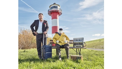 Matthias Brodowy und Werner Momsen kommen mit „Watt nu” nach Lauenau.  (Foto: bb)