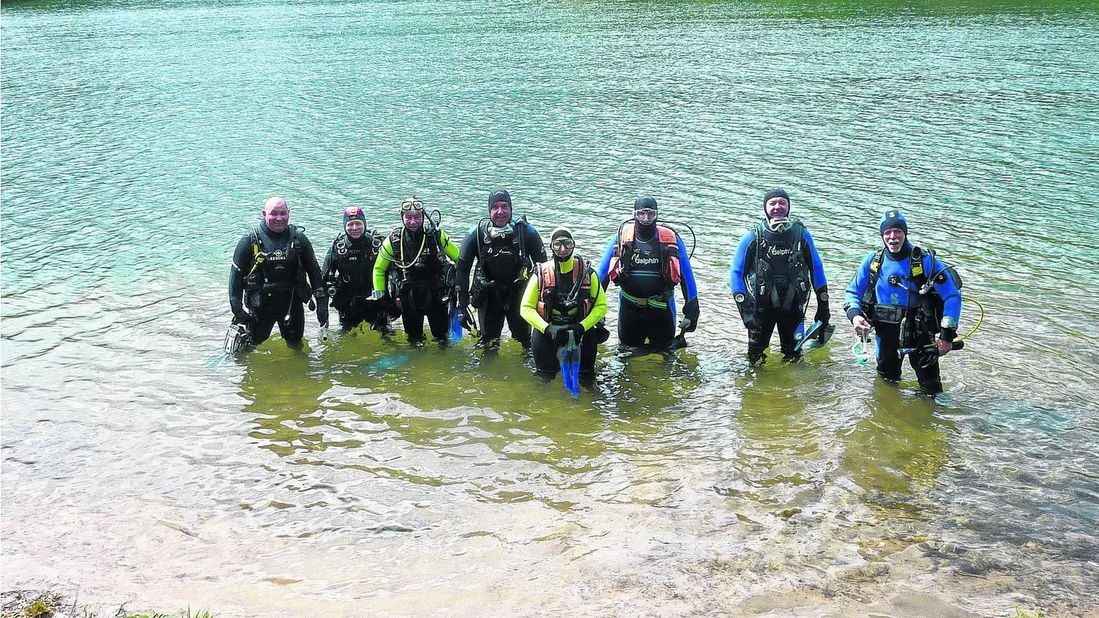 Rintelner Taucher eröffnen die neue Freiwassersaison (Foto: gr)