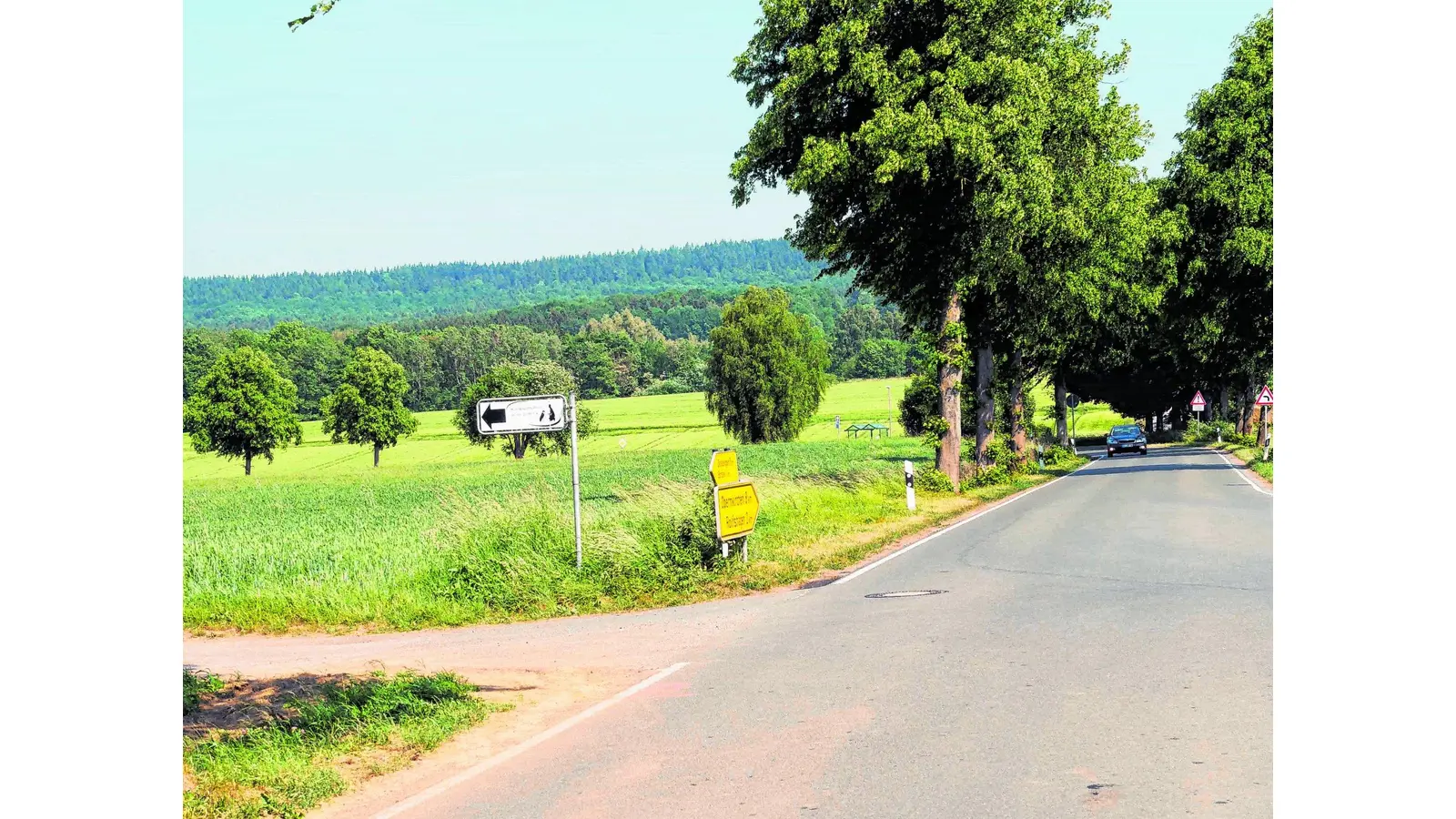 Der Fahrradweg an der Kreisstraße kommt (Foto: red)