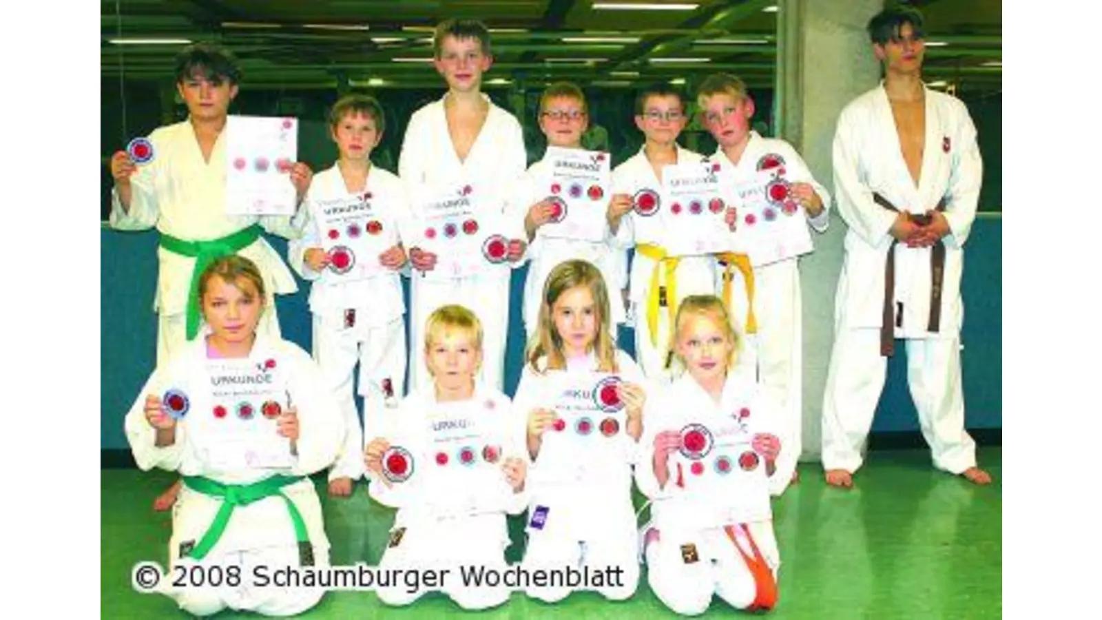Der Karate Nachwuchs erwirbt das Sportabzeichen (Foto: ste)