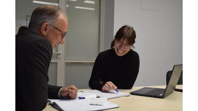 Ricarda Mohr und Lars Masurek bei der Planung für die Regionalschau. (Foto: ab)