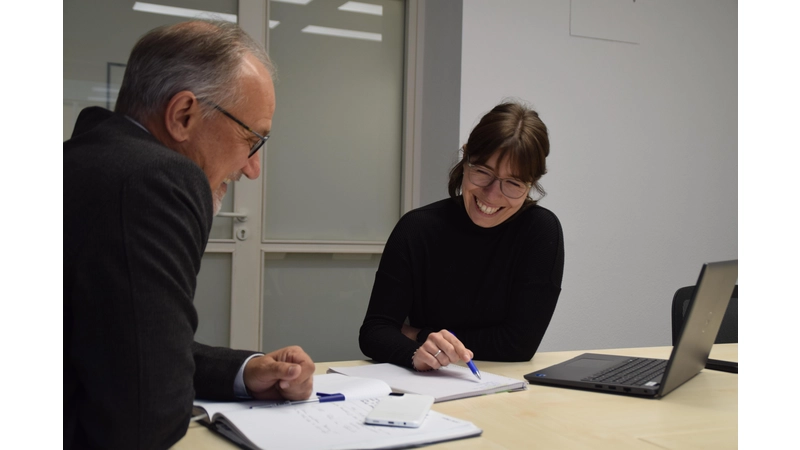 Ricarda Mohr und Lars Masurek bei der Planung für die Regionalschau. (Foto: ab)