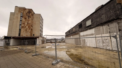 In Richtung der Plaza werden nach Fertigstellung der Baumaßnahmen zwei Restaurationsbetriebe ihre Leistungen anbieten. (Foto: ste)