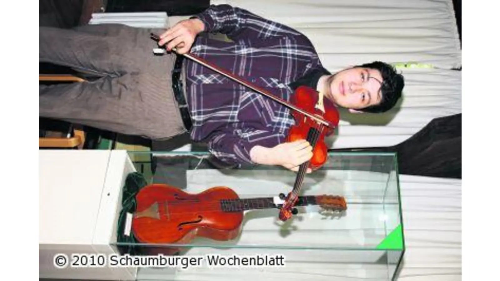 Geige entführt in die Vergangenheit (Foto: rp)