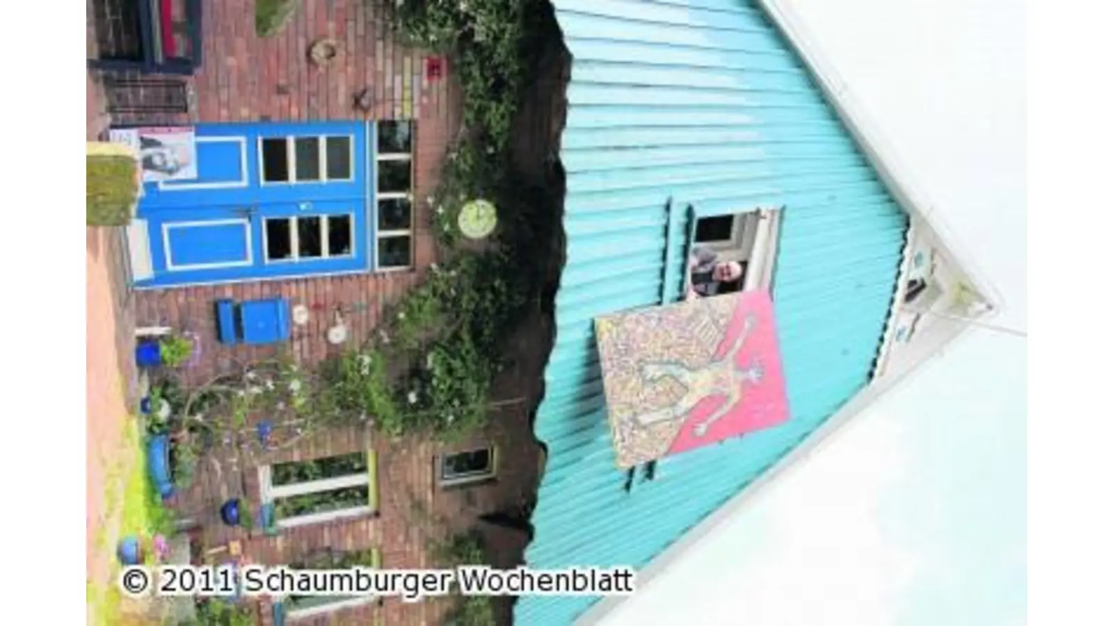 Vom Dachboden über den Balkon an die Wand (Foto: mh)