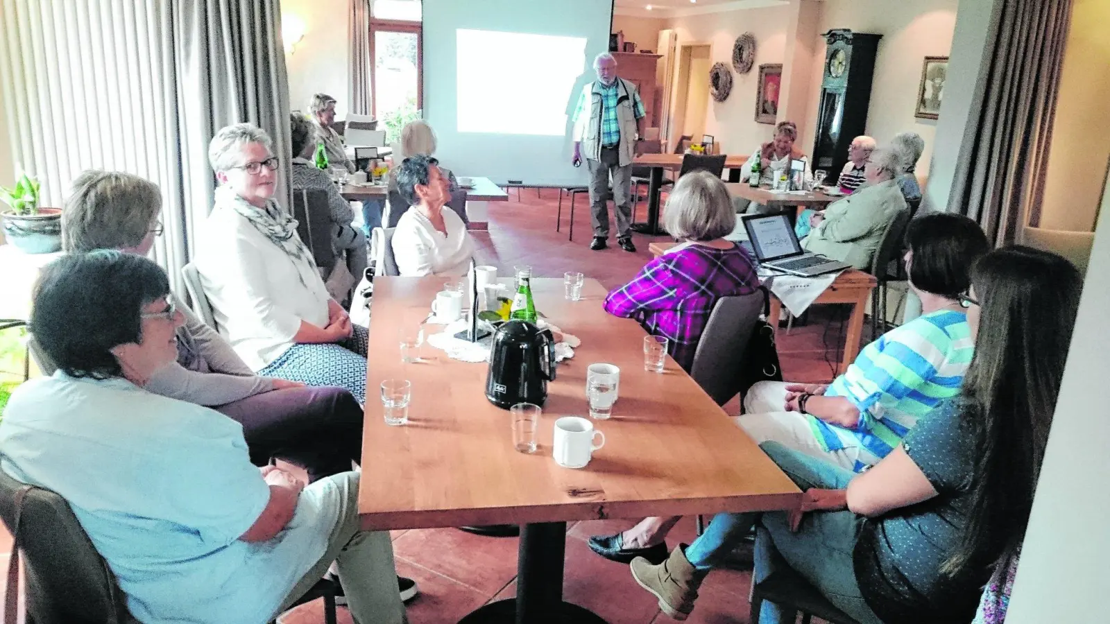 Vortrag im Trocknen statt einer Radtour (Foto: jl)