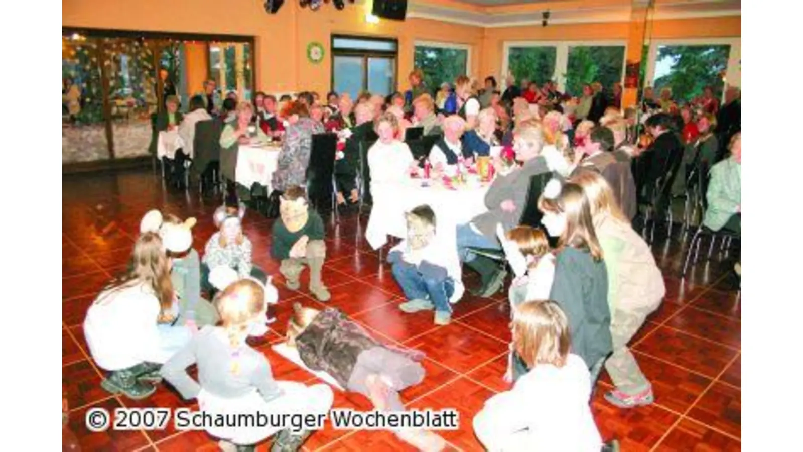 Gespräche und Weihnachtslieder (Foto: bb)