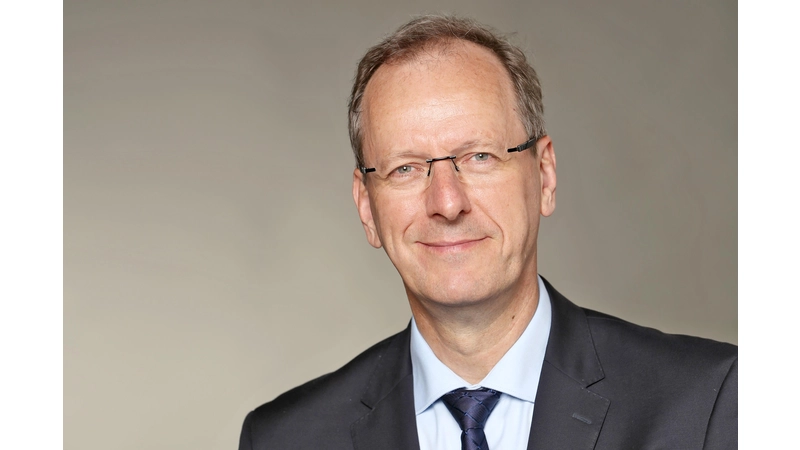 Marcus Garras tritt die Nachfolge von Martin Runnebaum als Superintendent des Ostbezirks der Landeskirche Schaumburg-Lippe an.  (Foto: privat)