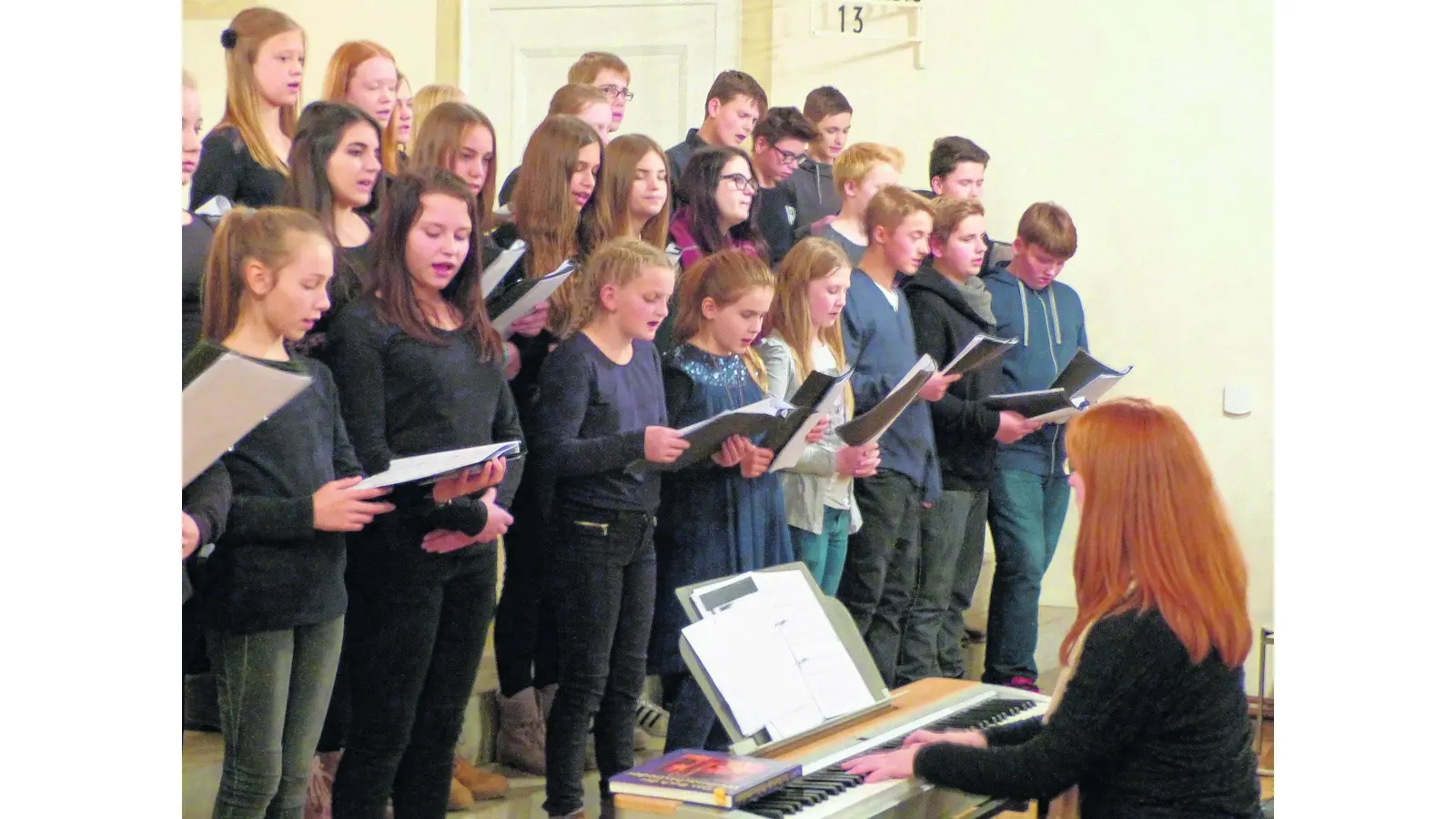 Publikum in Weihnachtsstimmung versetzt (Foto: jl)