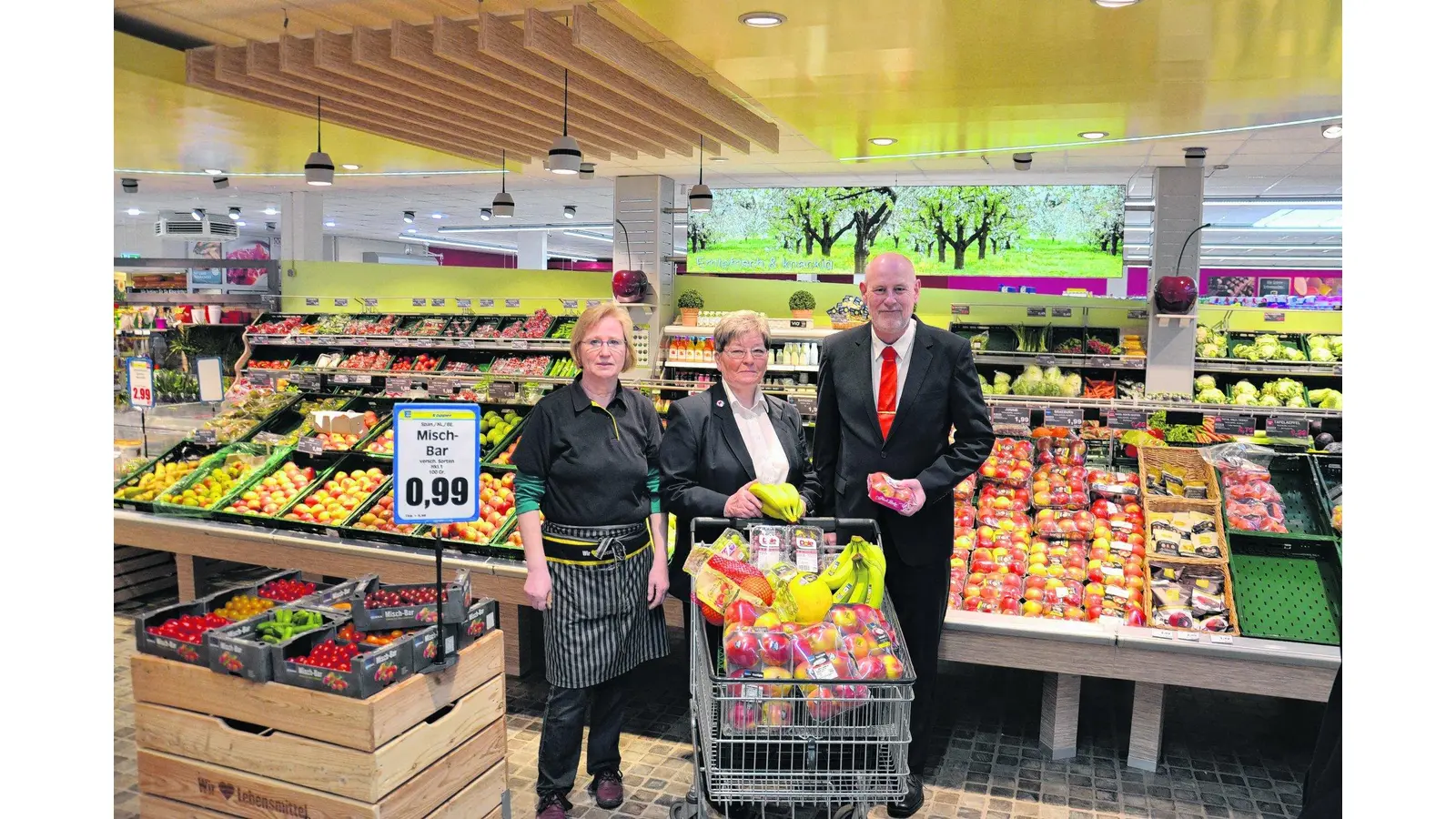 Blutspende mit Früchtetafel (Foto: wa)