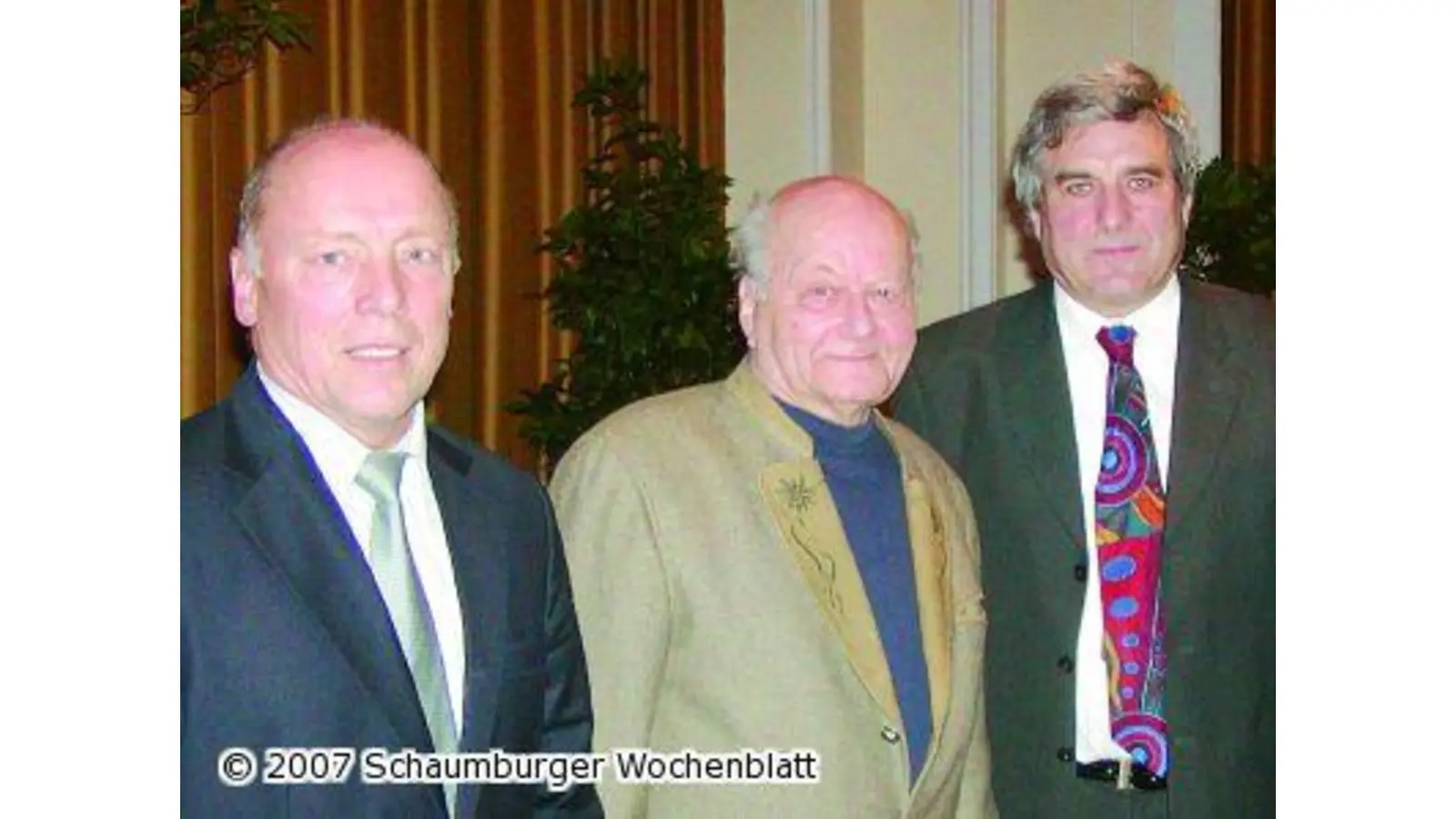 Ehrenplakette für Obertanner (Foto: red)