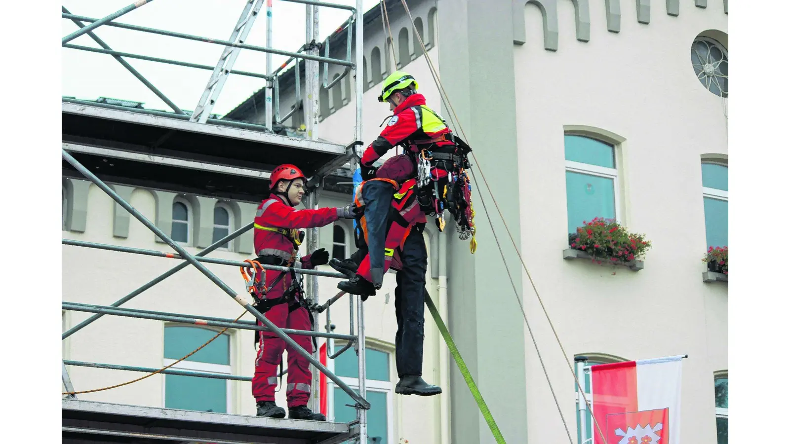 Lebensretter geben auf dem Amtsplatz Vollgas (Foto: ag)