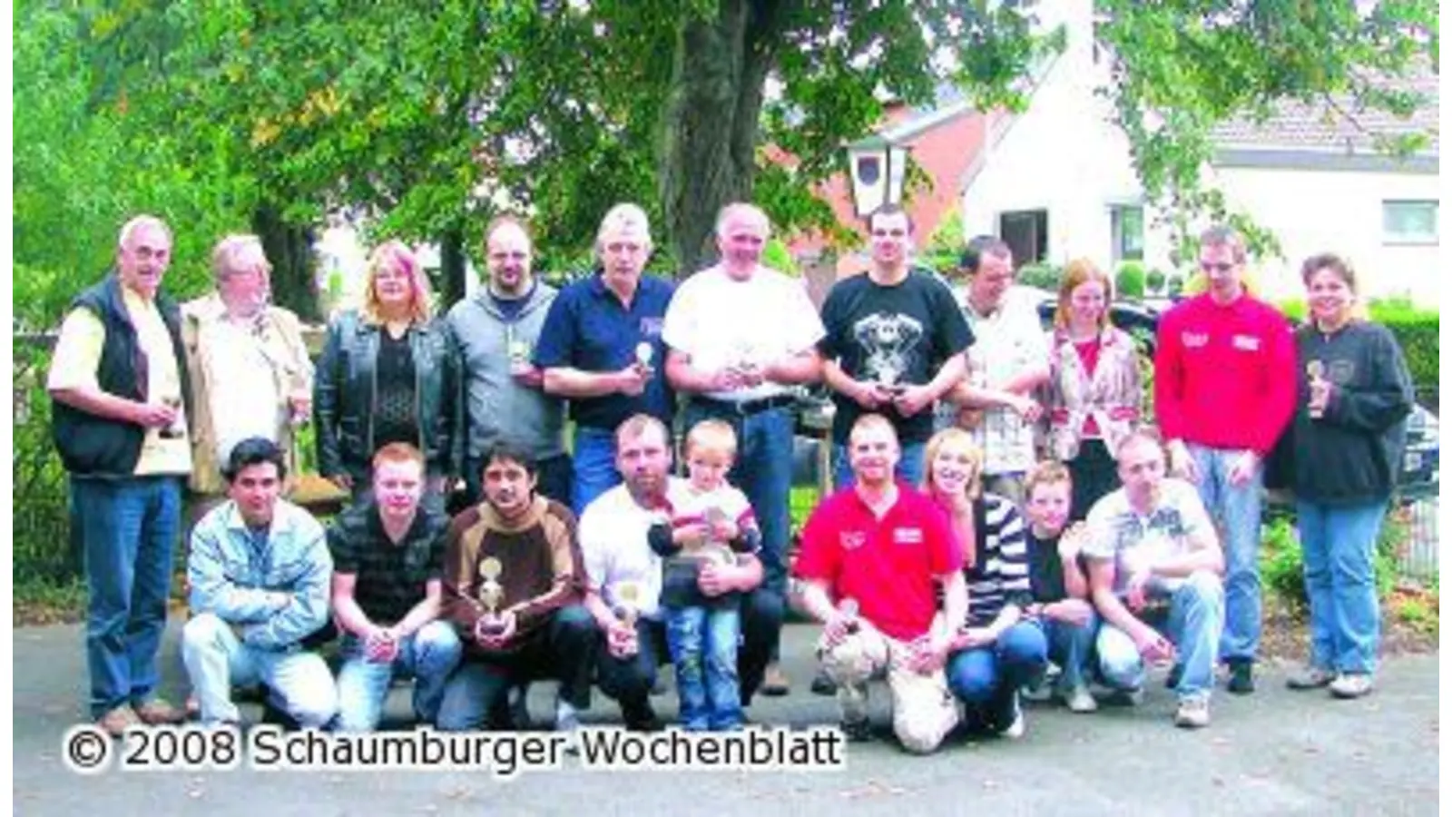 14 Teams aus heimischen Firmen treten zum Vergleichsschießen an (Foto: km)
