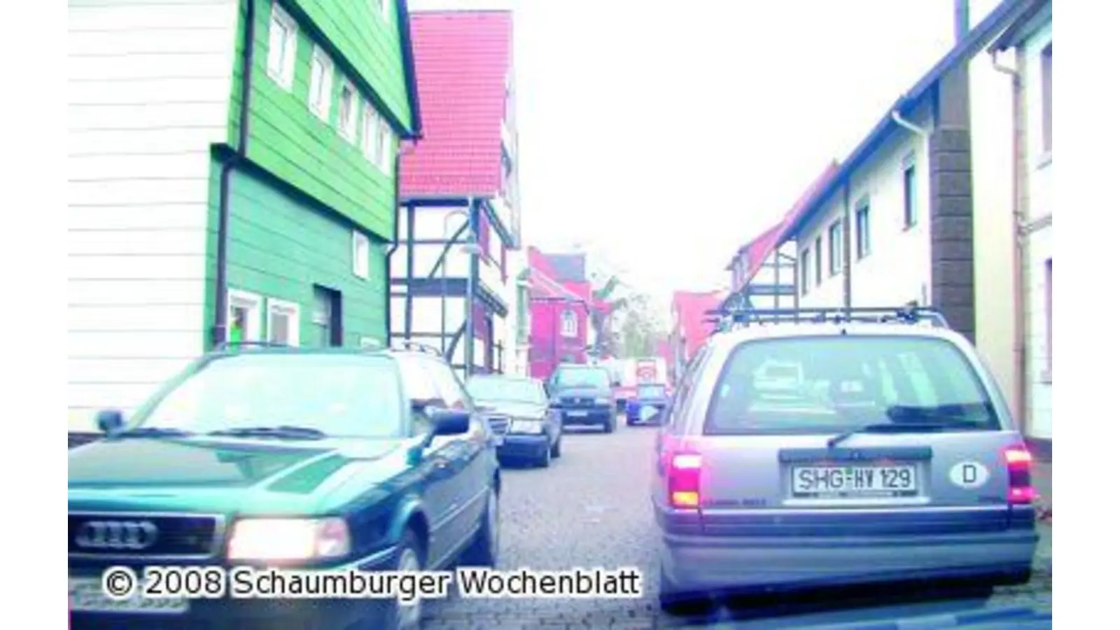 Familie mit Waffe bedroht (Foto: red)