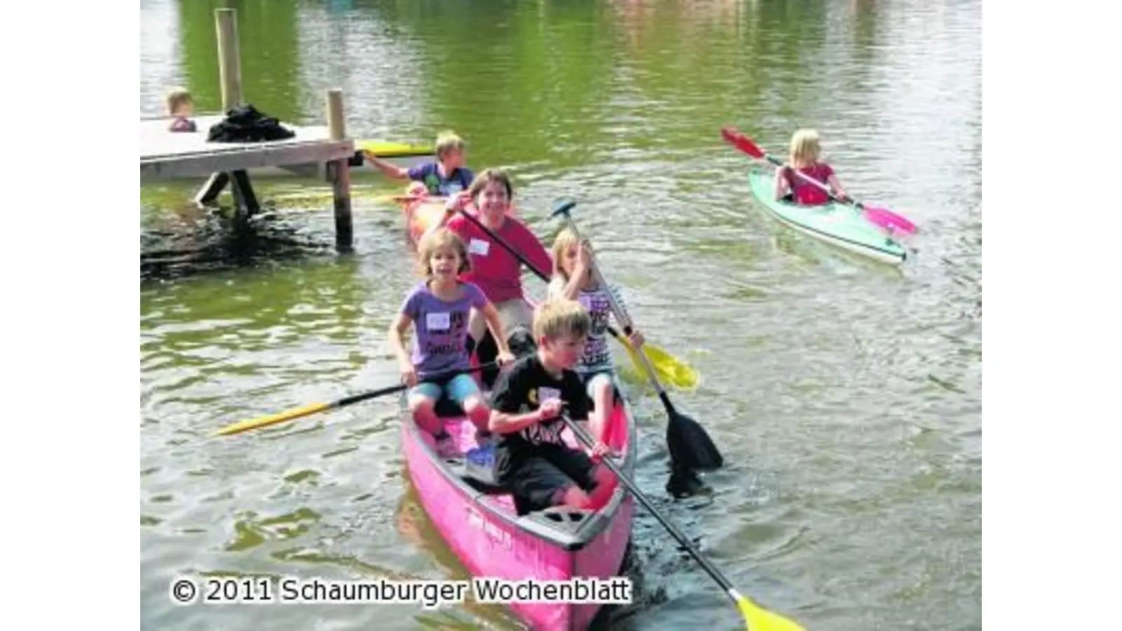 Ferienspaß des Kanu-Clubs auf Badeinsel (Foto: em)