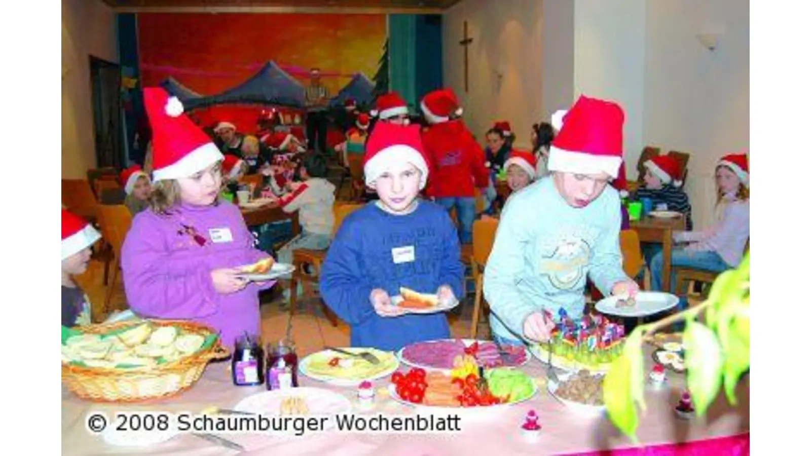 Kinder nehmen am Jubiläumsbrunch teil (Foto: red)