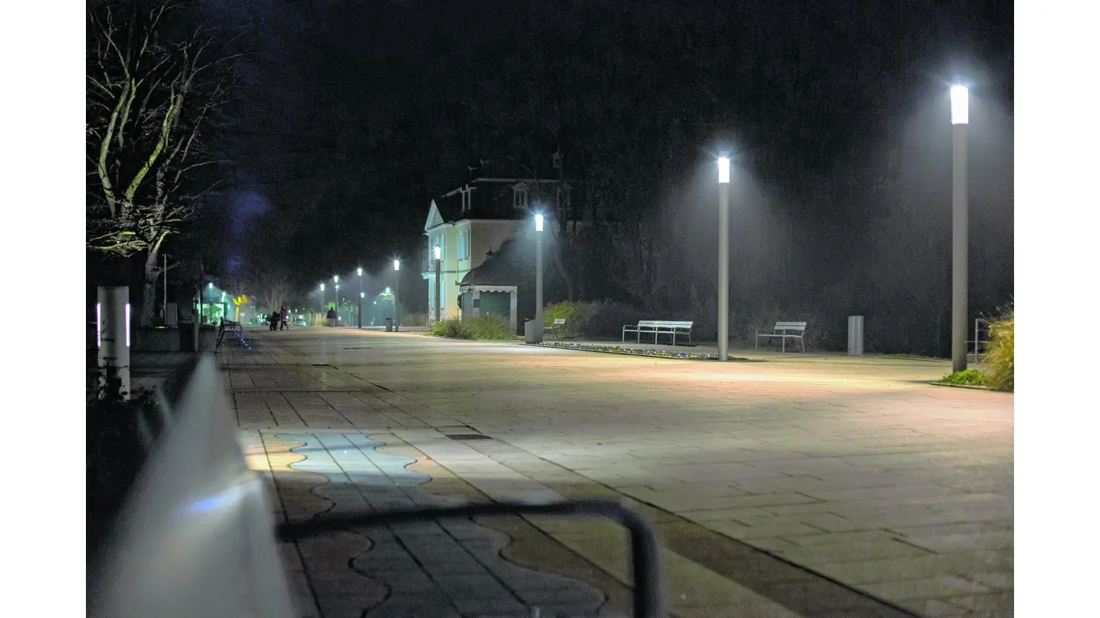 Nächtlicher Kurpark ruft bei Bürgern mulmiges Gefühl hervor (Foto: jl)