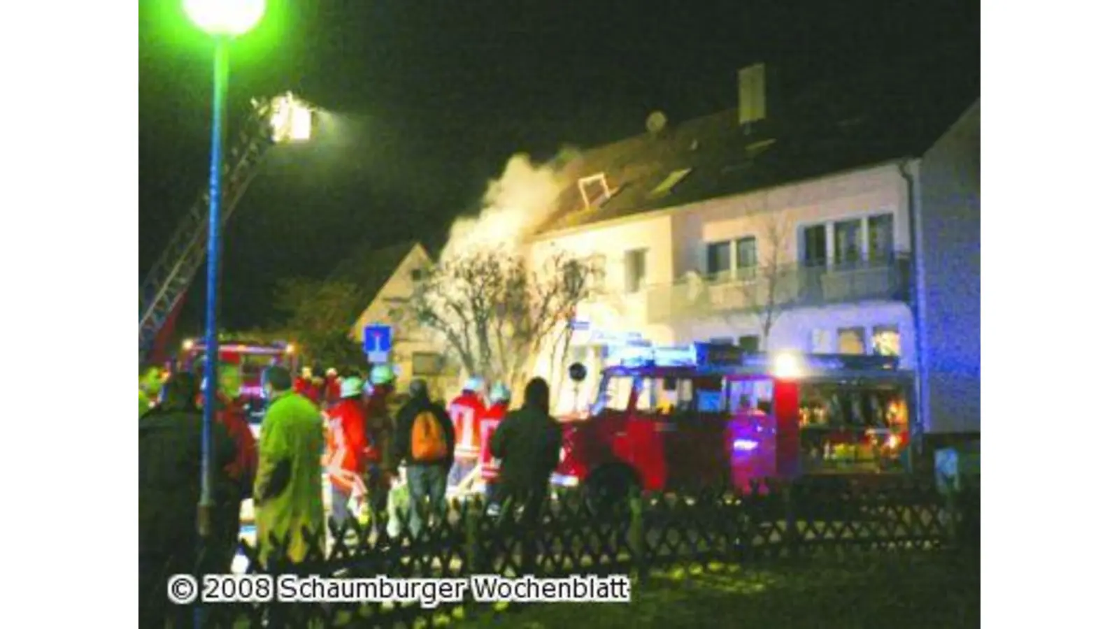 Fernseher löst Brand in Mehrfamilienhaus aus (Foto: ro)