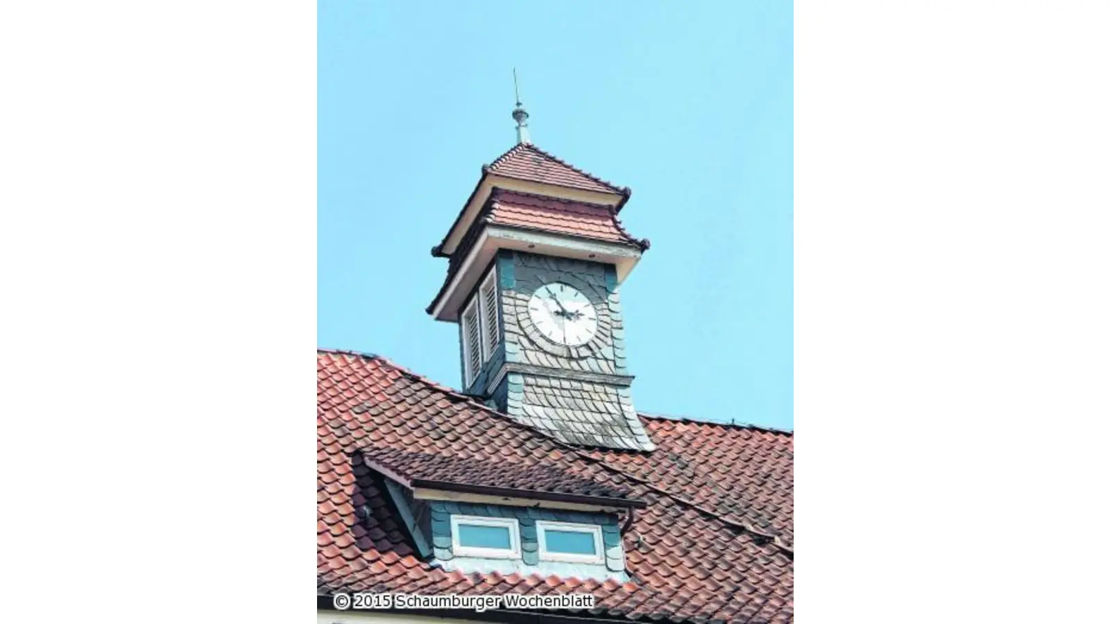 Turm auf ehemaliger Schule muss saniert werden (Foto: us)
